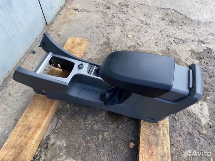 Подлокотник ford focus 2 рестайлинг