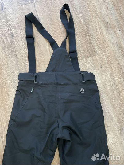 Горнолыжный костюм