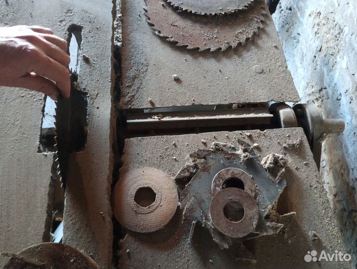 Циркулярный станок с рубанком