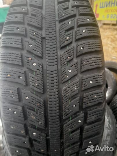 Kumho I'Zen KW27 215/55 R17 31Q