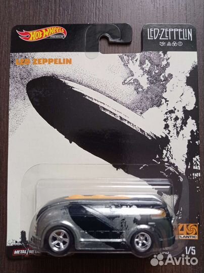 Hot Wheels Premium 1/64