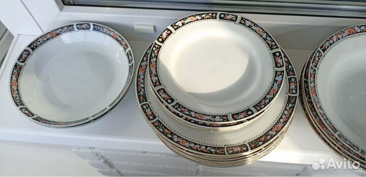Набор тарелок