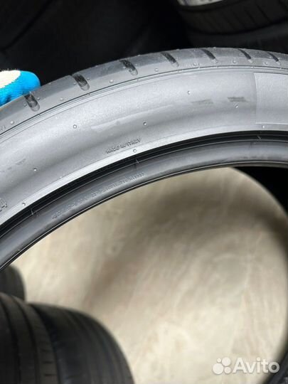 Pirelli P Zero PZ4 285/35 R23 и 325/30 R23