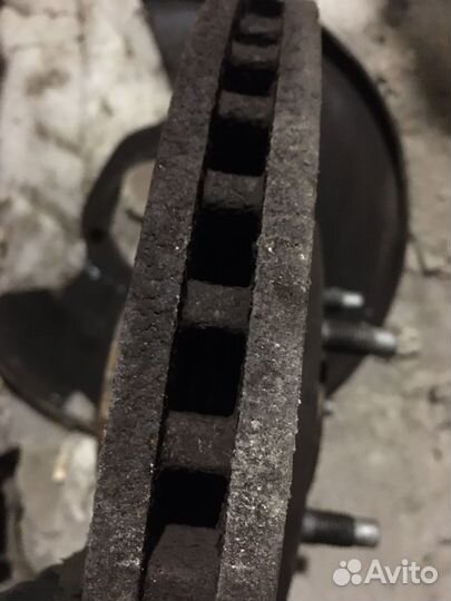 Диск тормозной передний Opel Astra J GTC