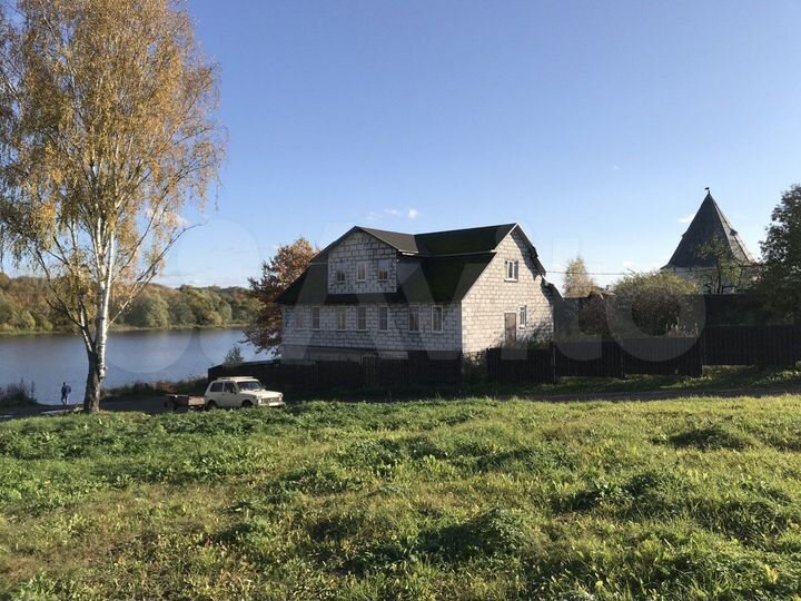 Дом 350 м² на участке 9 сот.