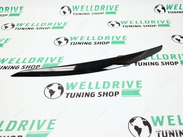 Реснички BMW 3 E90 M3 E92 E93 черные