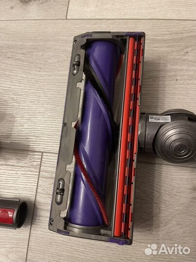 Пылесос Dyson v10