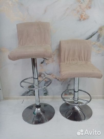 Барный стол и стулья бу