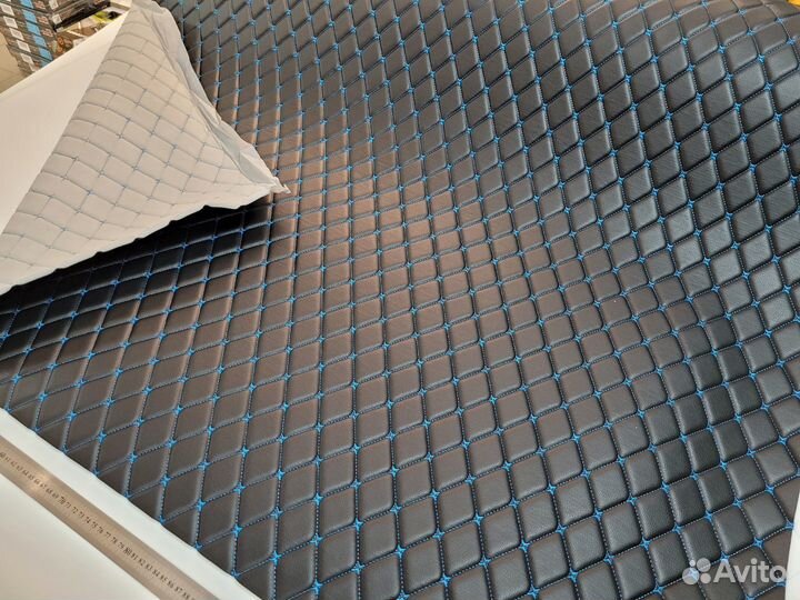 Эко-кожа черная на поролоне 7мм стежка ромб синий