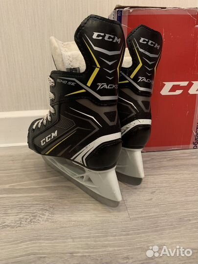 Детские хоккейные коньки CCM tacks (YTH-12)