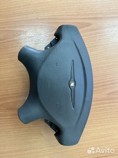 Подушка безопасност Chrysler Voyager