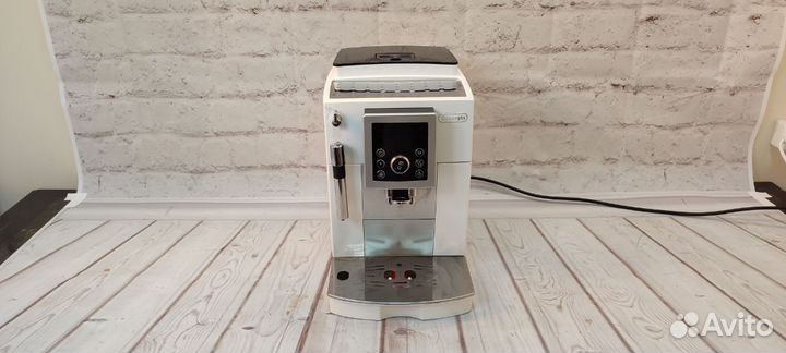 Кофемашина Delonghi Intensa Ecam 23.210.W-NN1