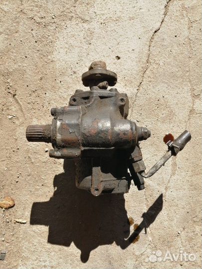 Мерседес W124.Рулевой редуктор