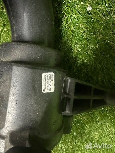 Резонатор воздушного фильтра Mercedes E W211