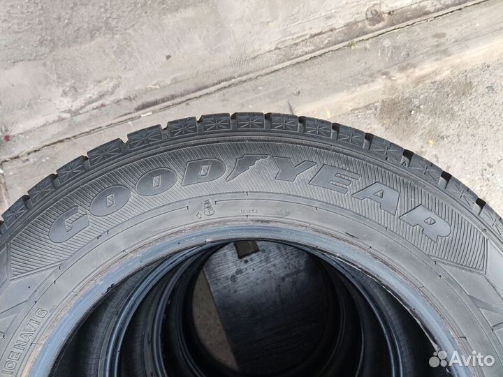 Goodyear Ice Navi 6 215/60 R16 95Q