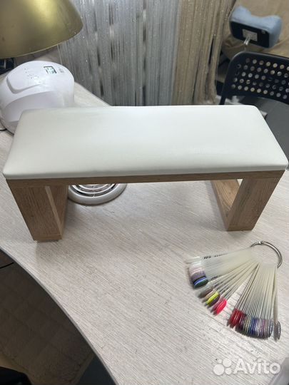 Подставка для маникюра