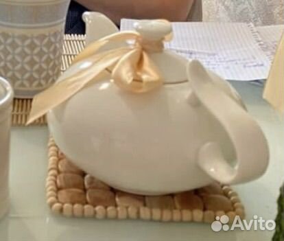 Чайник фарфоровый новый