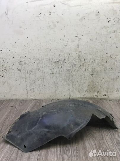 Подкрылок передний левый Opel Zafira B минивэн