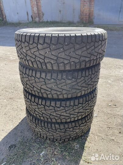 Pirelli P Zero Gen-2 Noise cancelling system 215/65 R16