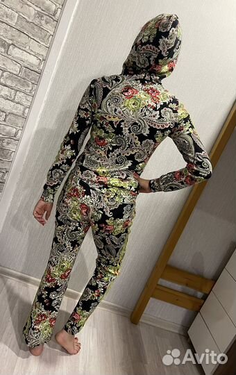 Спортивный костюм