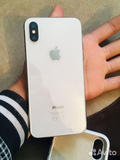 Телефон iPhone X
