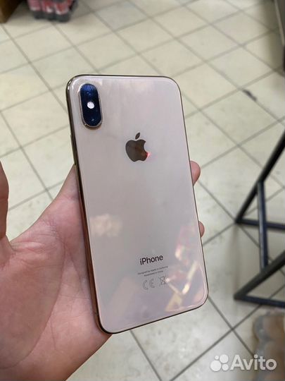 iPhone Xs, 64 ГБ