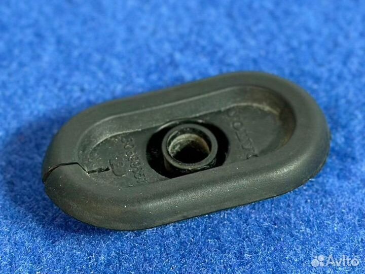 Уплотнитель форсунки лобового стекла Volvo Xc60