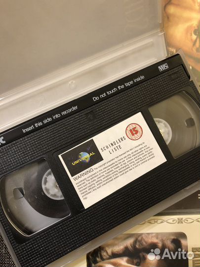 Видеокассеты с фильмами