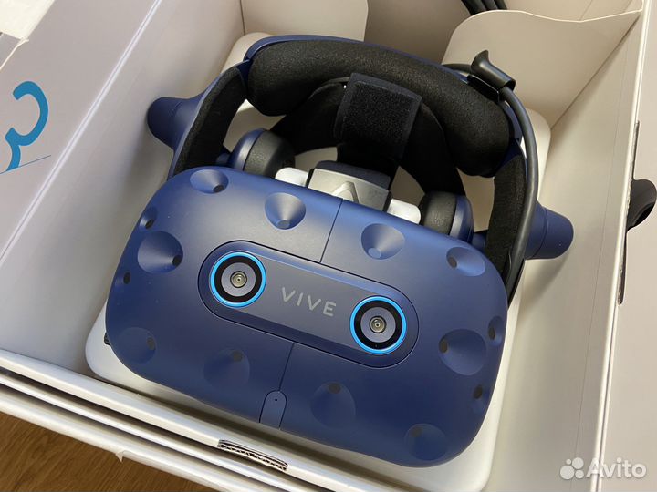 VR шлем Htc vive pro eye full kit новый