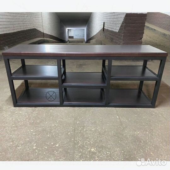 Тумба из массива под телевизор