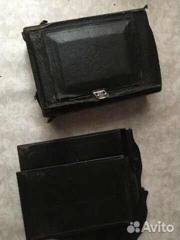 Два старинных фотоаппарата