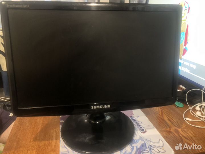 Монитор Samsung