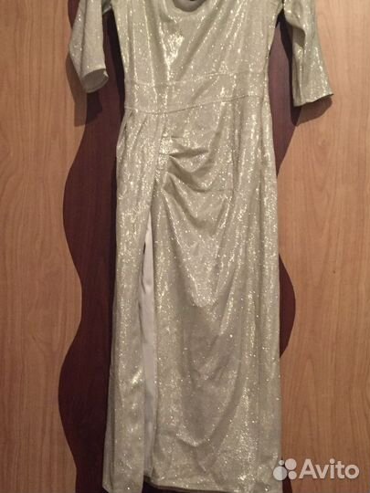 Платье праздничное