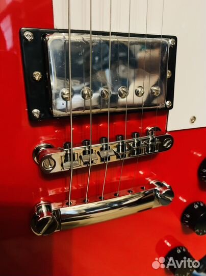 Электрогитара Explorer + Портативный Комбик