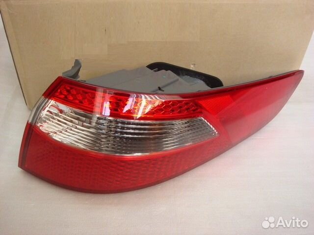 Фонарь задний внешний правый, левый Kia Rio 3 11