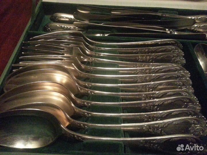 Набор столового серебра 