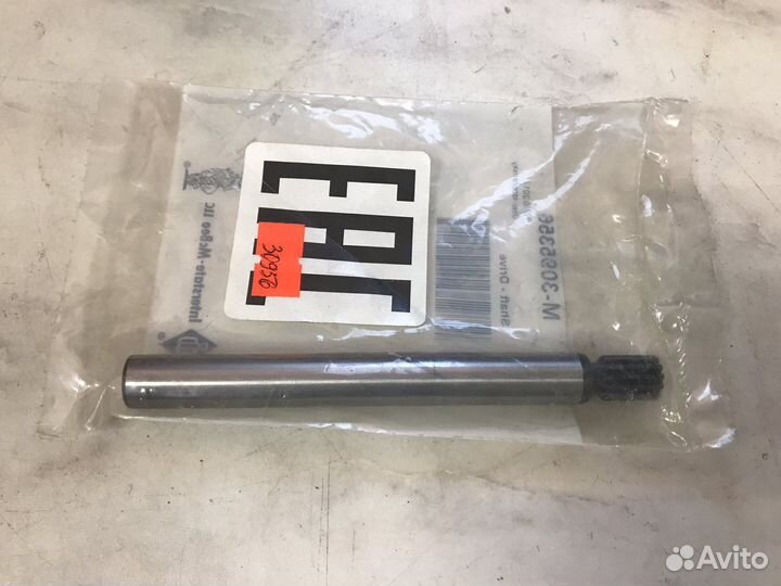 Вал топливного насоса CUM M11,N14 M-3095356 MC BEE