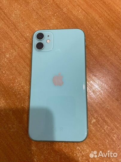 iPhone 11, 64 ГБ