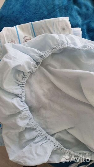 Бортики и принадлежности в кроватку