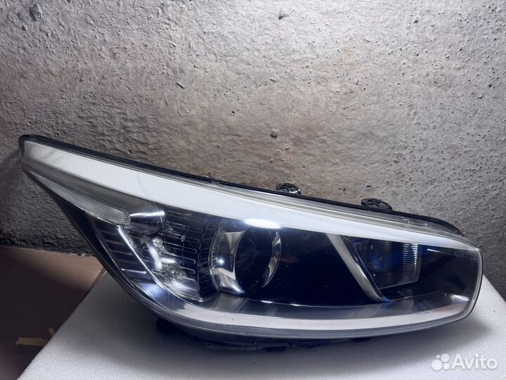 Правая Фара Kia Ceed 2 Галоген Оригинал