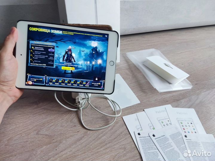 Apple iPad mini 4 128 Gb + sim Cellular