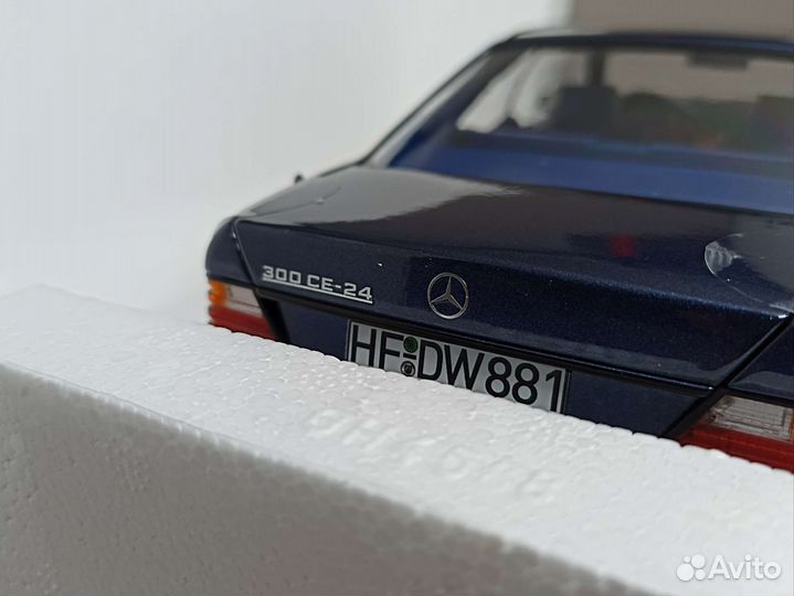 Mercedes-Benz 300CE CE-24 W124 Norev 1:18