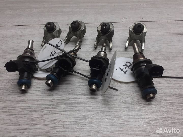 Топливная форсунка Mazda CX 7