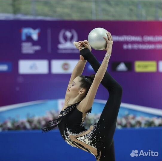 Тренер по художественной гимнастике