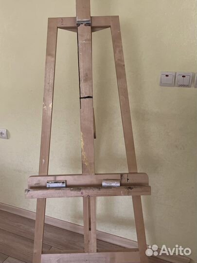 Мольберт художественный