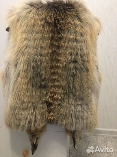 Меховая жилетка из лисы