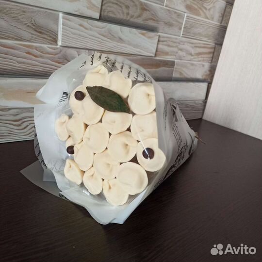 Подарок - букет шоколадных пельменей