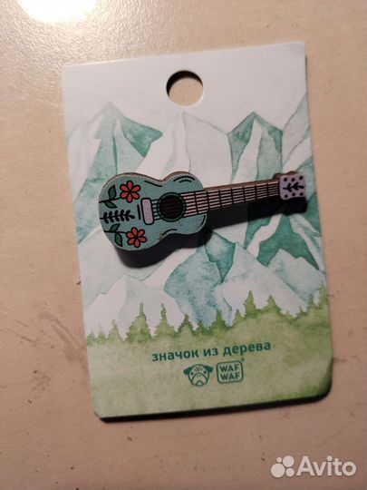 Деревянный значок
