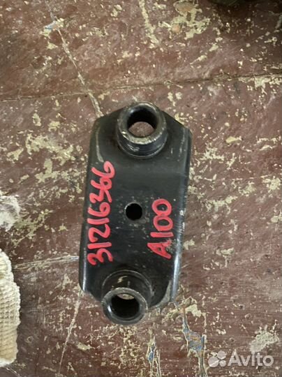 Держатель рулевых тяг audi 100,а6 c4