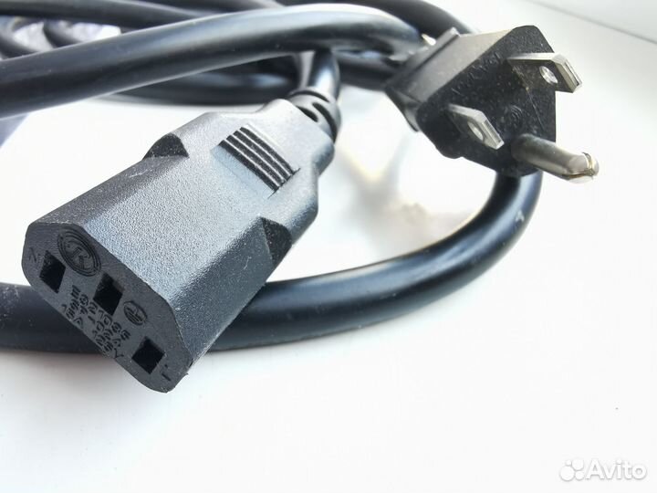 Кабель питания (сетевой шнур)с американской вилкой